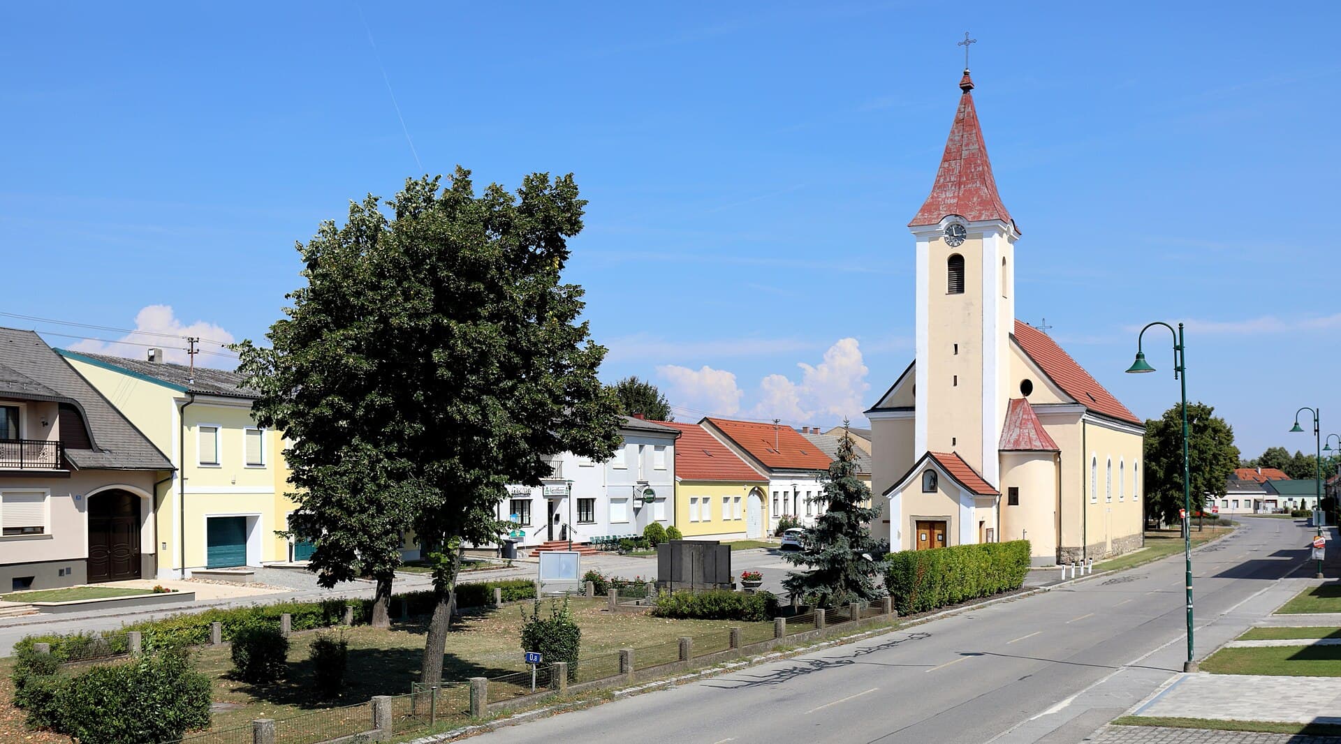 Ortsansicht von Engelhartstetten, Niederösterreich