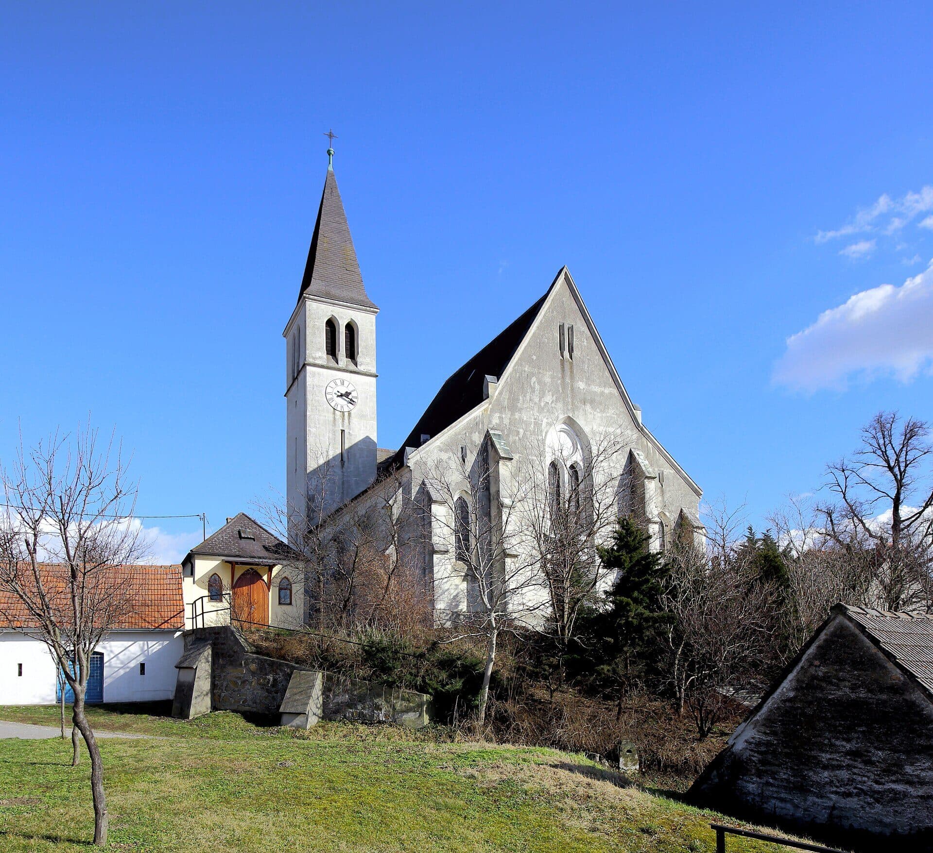 Die Pfarrkirche von Stetten im Bezirk Korneuburg